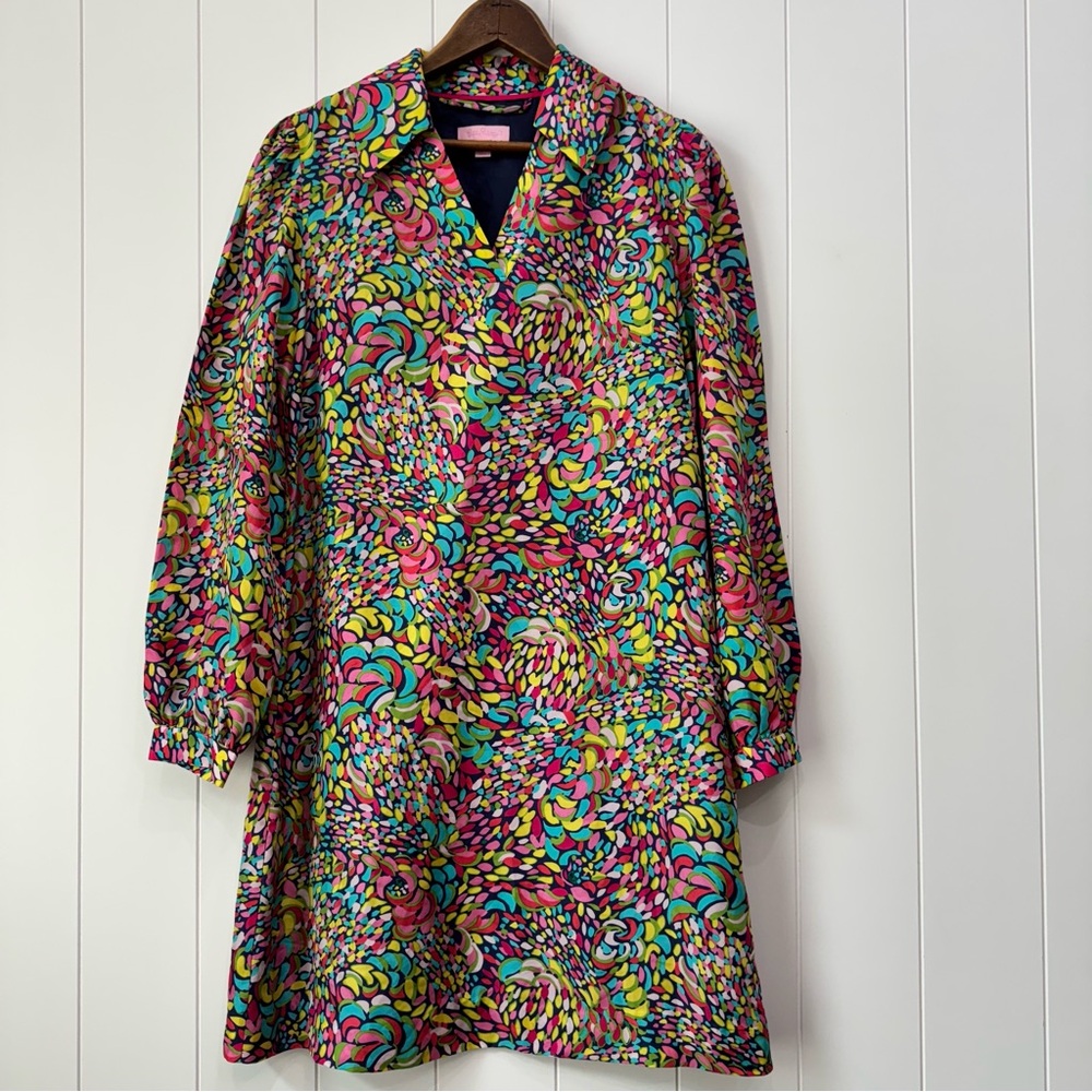 Lilly Pulitzer 100% Silk Collared Shift Dress in Booty Caw Print Women’s Sz 4